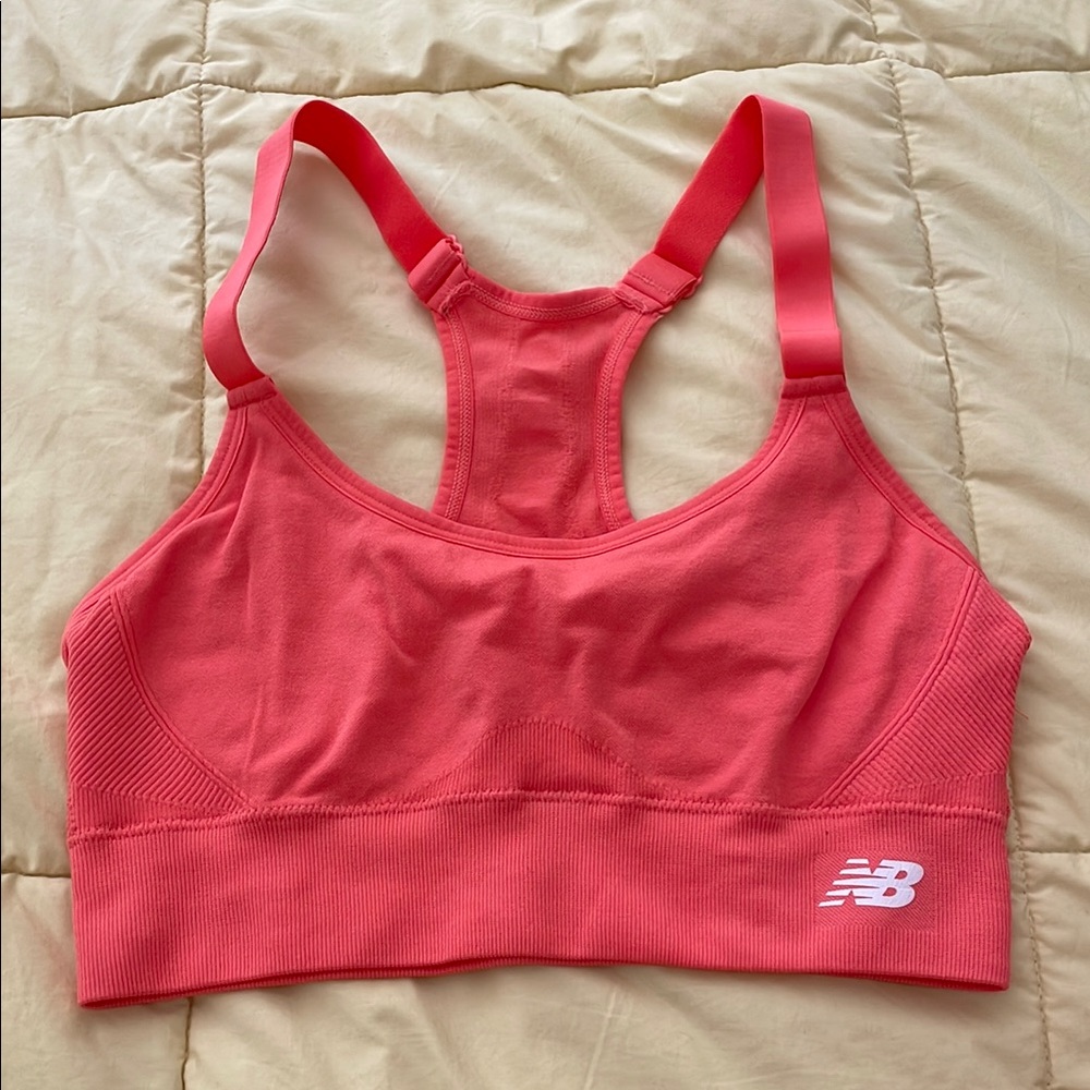 New Balance NWOT Coral Pink Racerback Sports Bra M. New without tags
